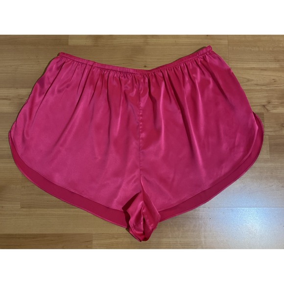 SKIMS Other - SKIMS Women's Satin Sleep Lounge Shorts Tap Boxer Size 2X